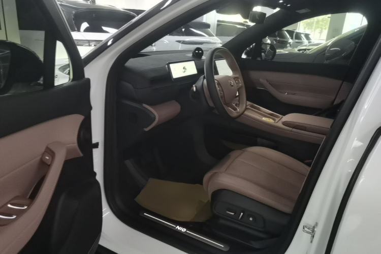 Used Nio EC6 2024 75 kWh Driver Seat