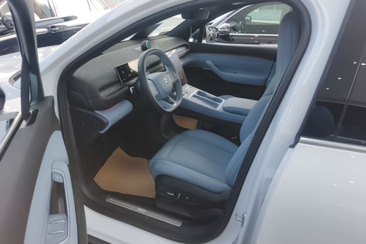 Used Nio EC6 2024 75 kWh Driver Seat