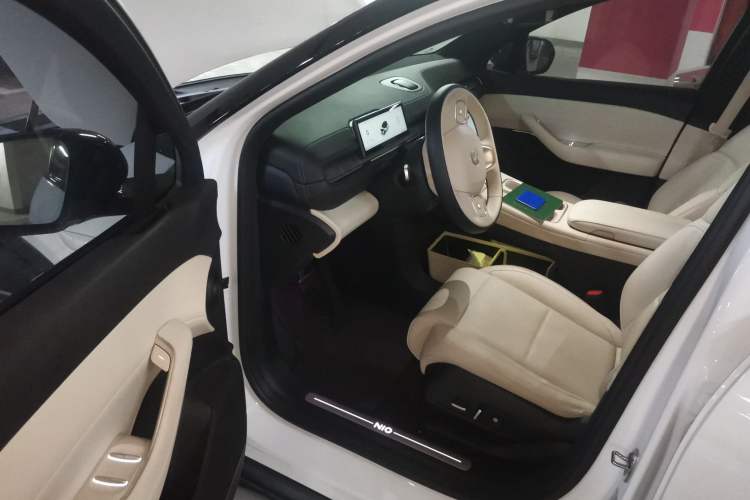 Used Nio EC6 2024 75 kWh Driver Seat