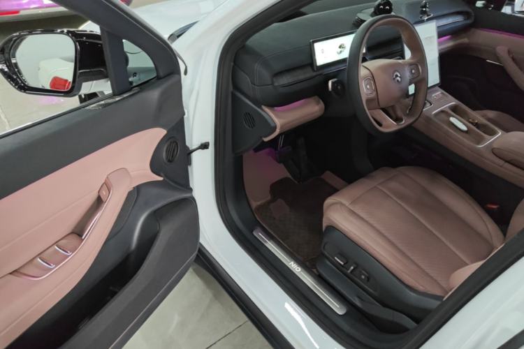 Used Nio EC6 2024 75 kWh Driver Seat