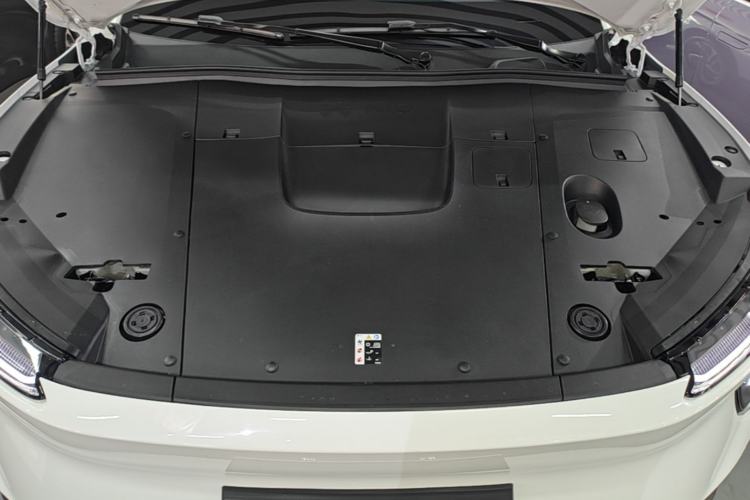 Used Nio EC6 2024 75 kWh Engine Bay