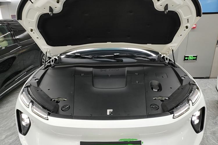 Used Nio EC6 2024 75 kWh Engine Bay