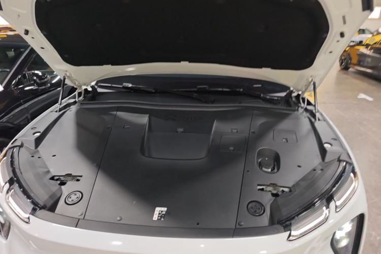 Used Nio EC6 2024 75 kWh Engine Bay