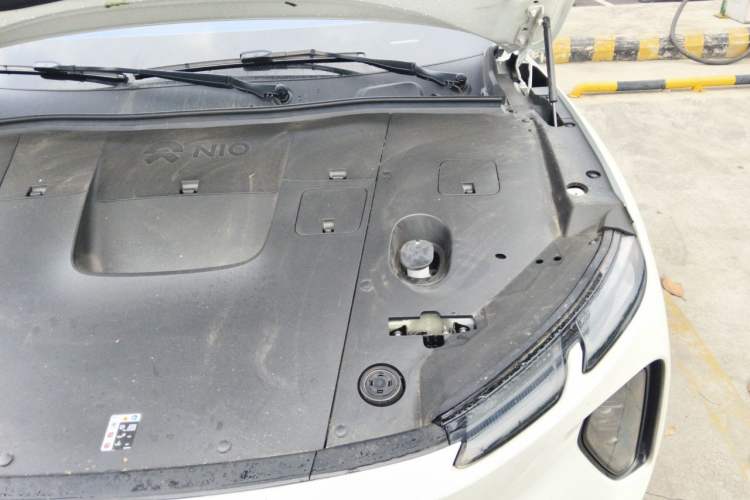 Used Nio EC6 2024 75 kWh Engine Bay Left