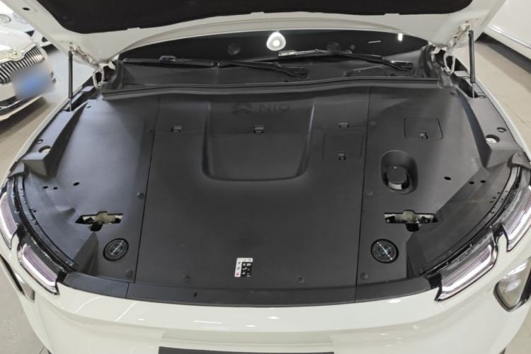 Used Nio EC6 2024 75 kWh Engine Bay