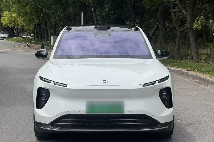 Used Nio EC6 2024 75 kWh Exterior 1