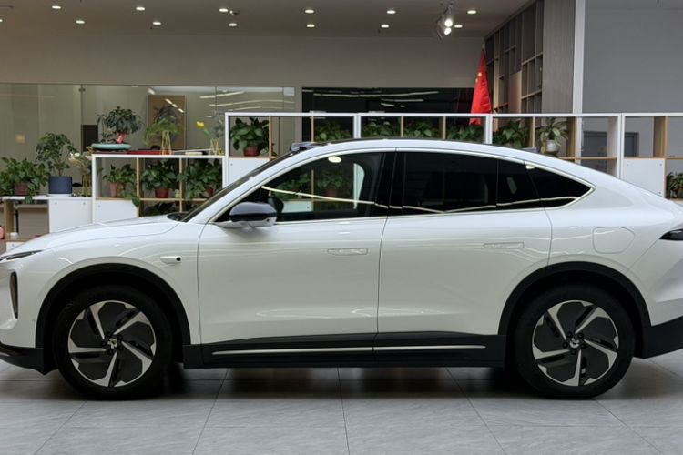 Used Nio EC6 2024 75 kWh Exterior 2