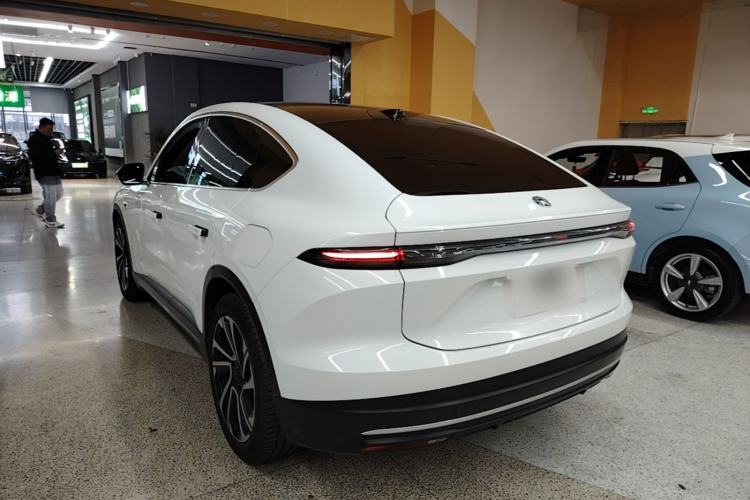 Used Nio EC6 2024 75 kWh Exterior 2