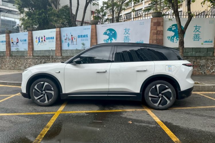 Used Nio EC6 2024 100 kWh Exterior 3