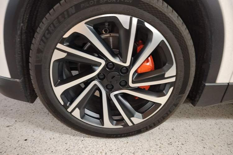 Used Nio EC6 2024 75 kWh Exterior 4