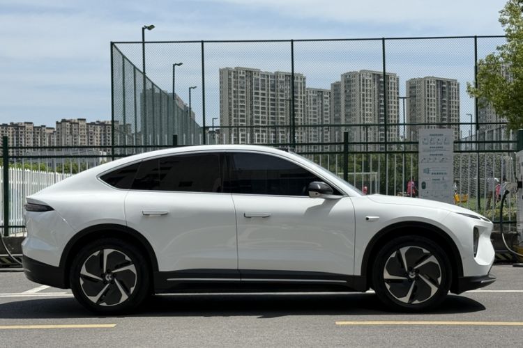 Used Nio EC6 2024 75 kWh Exterior 5