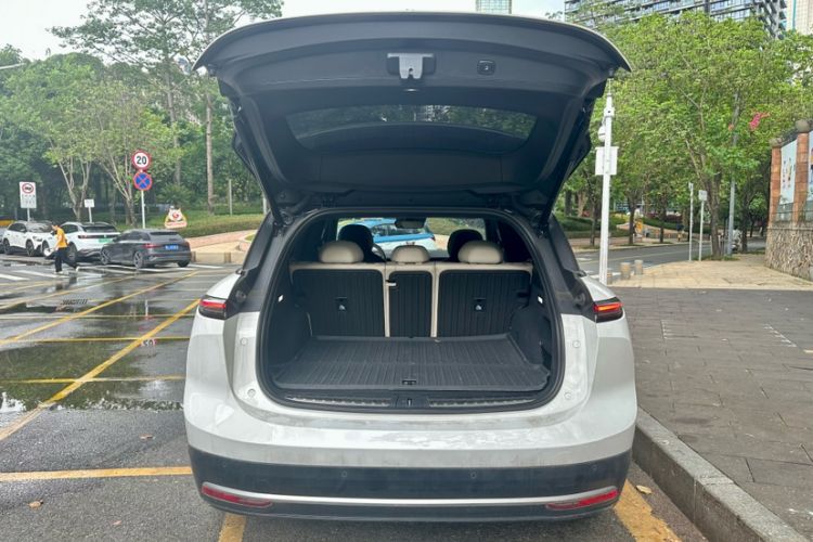 Used Nio EC6 2024 100 kWh Exterior 7