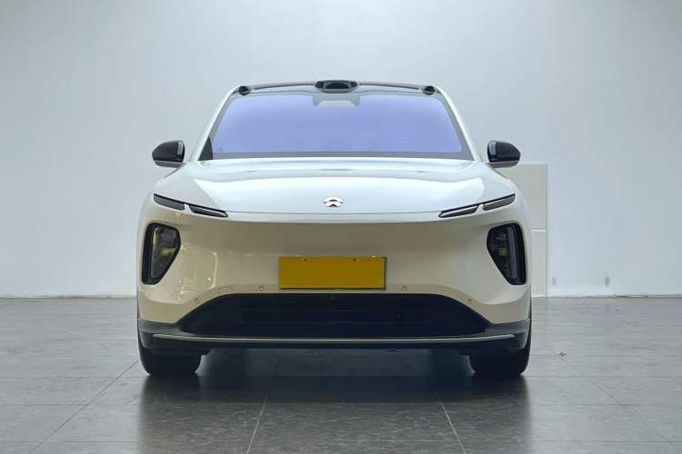 Used Nio EC6 2024 75 kWh Front