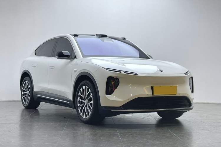 Used Nio EC6 2024 75 kWh Front Right 45 Deg