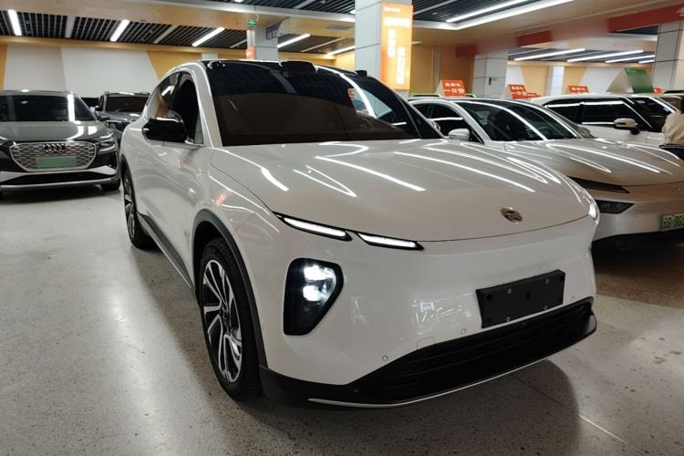 Used Nio EC6 2024 75 kWh Front Right 45 Deg