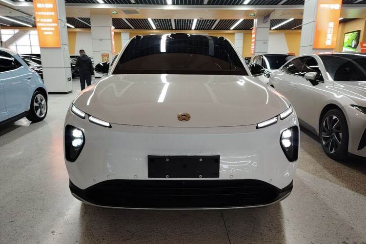 Used Nio EC6 2024 75 kWh Front