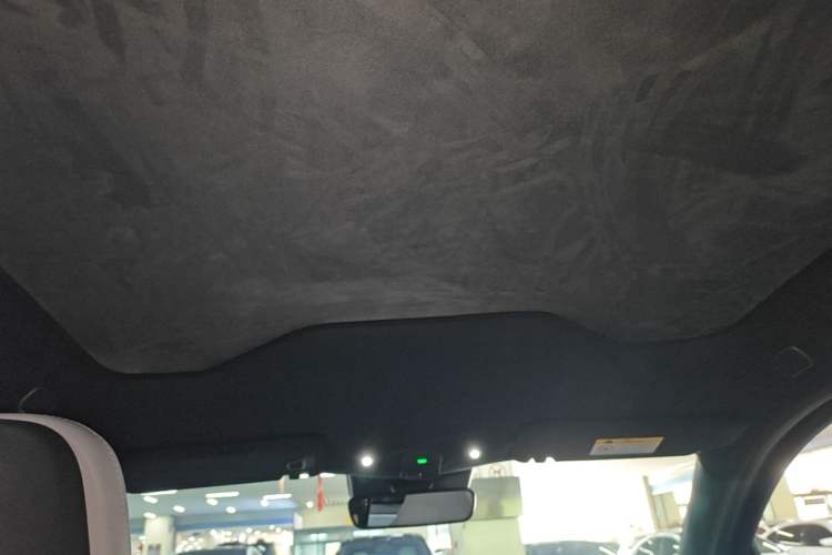 Used Nio EC6 2024 75 kWh Headliner