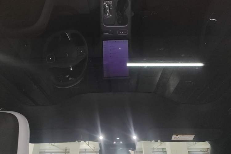 Used Nio EC6 2024 75 kWh Headliner