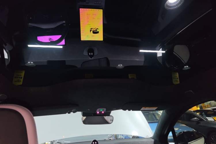 Used Nio EC6 2024 75 kWh Headliner