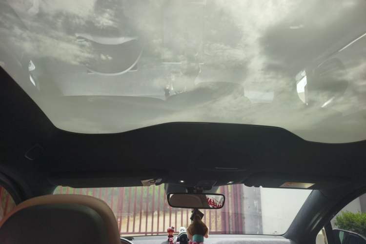 Used Nio EC6 2024 75 kWh Headliner