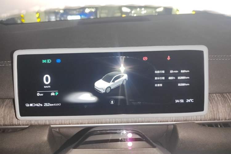Used Nio EC6 2024 75 kWh Instrument Cluster