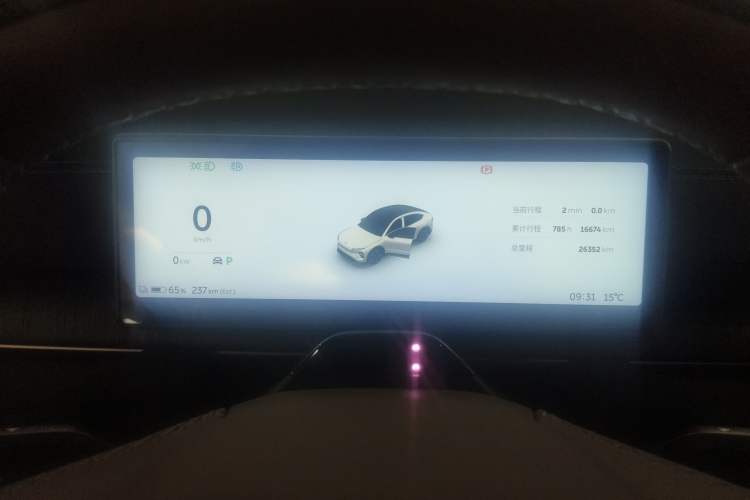 Used Nio EC6 2024 75 kWh Instrument Cluster