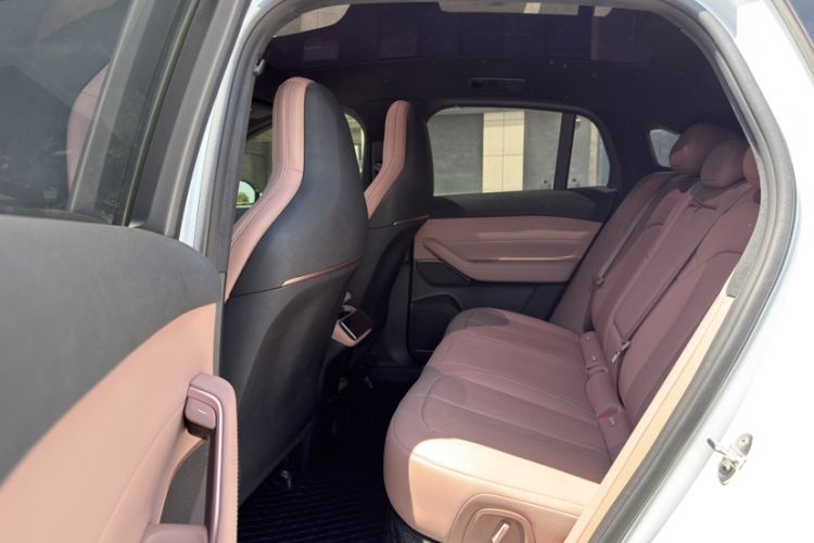 Used Nio EC6 2024 75 kWh Interior 1