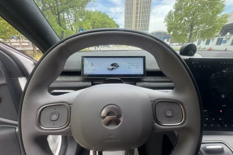 Used Nio EC6 2024 75 kWh Interior 2