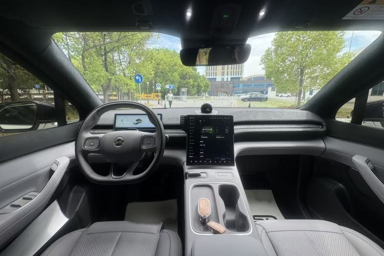 Used Nio EC6 2024 75 kWh Interior 7