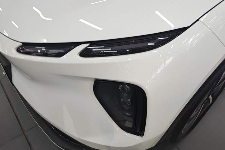 Used Nio EC6 2024 75 kWh Left Front Headlight