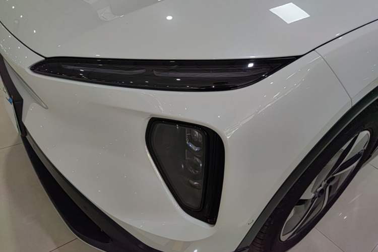 Used Nio EC6 2024 100 kWh Left Front Headlight