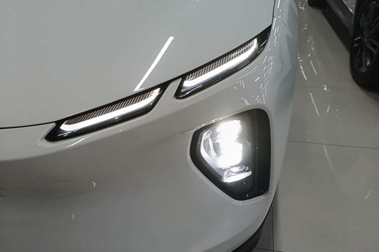 Used Nio EC6 2024 75 kWh Left Front Headlight