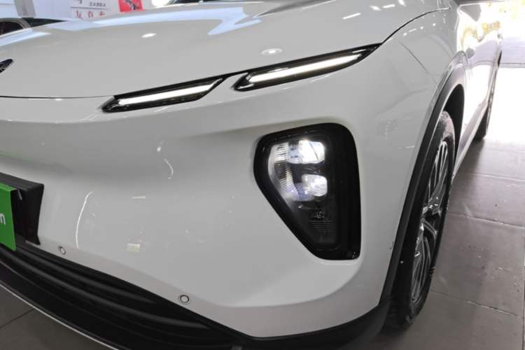 Used Nio EC6 2024 75 kWh Left Front Headlight