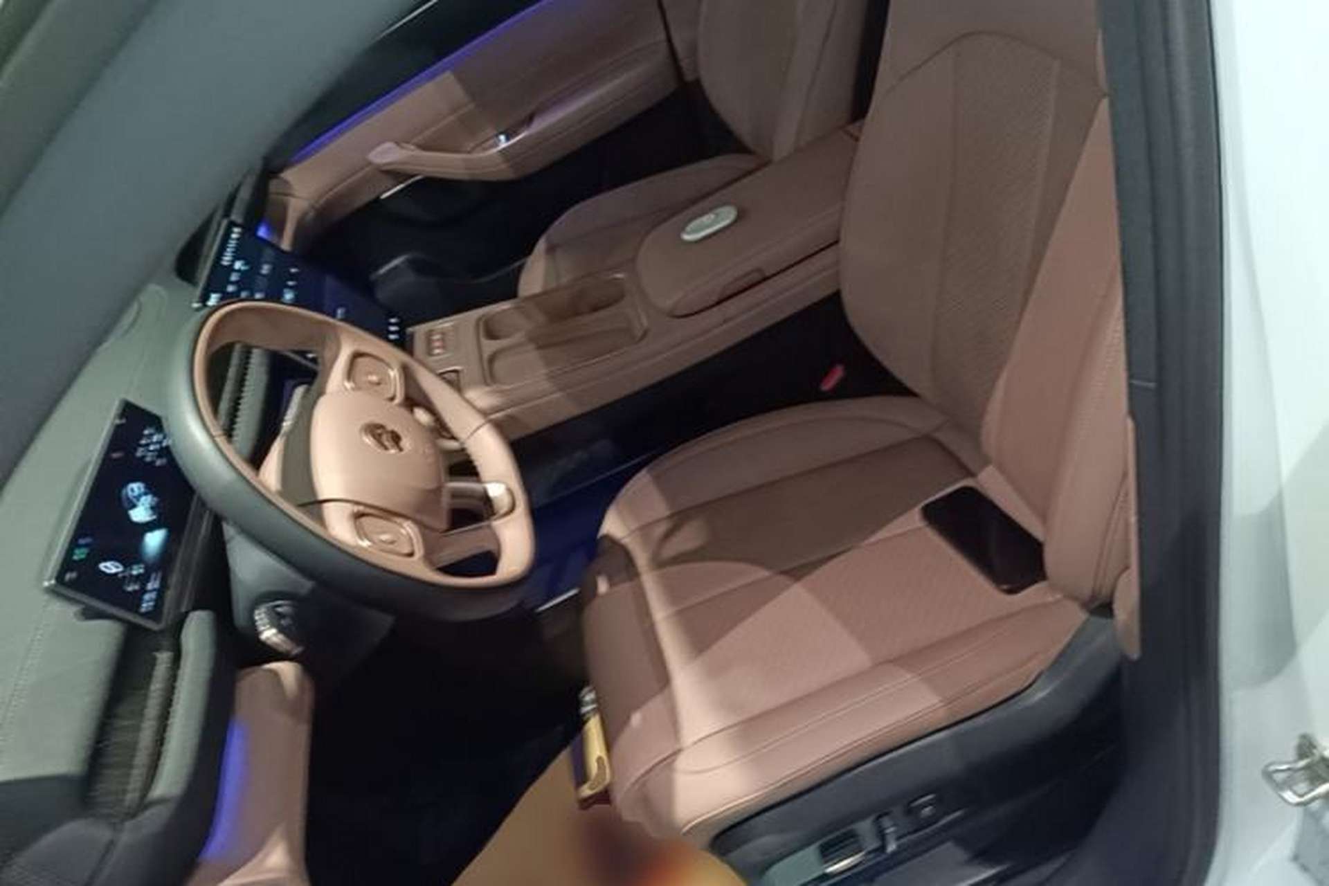 Used Nio EC6 2024 75 kWh Left Front Seat