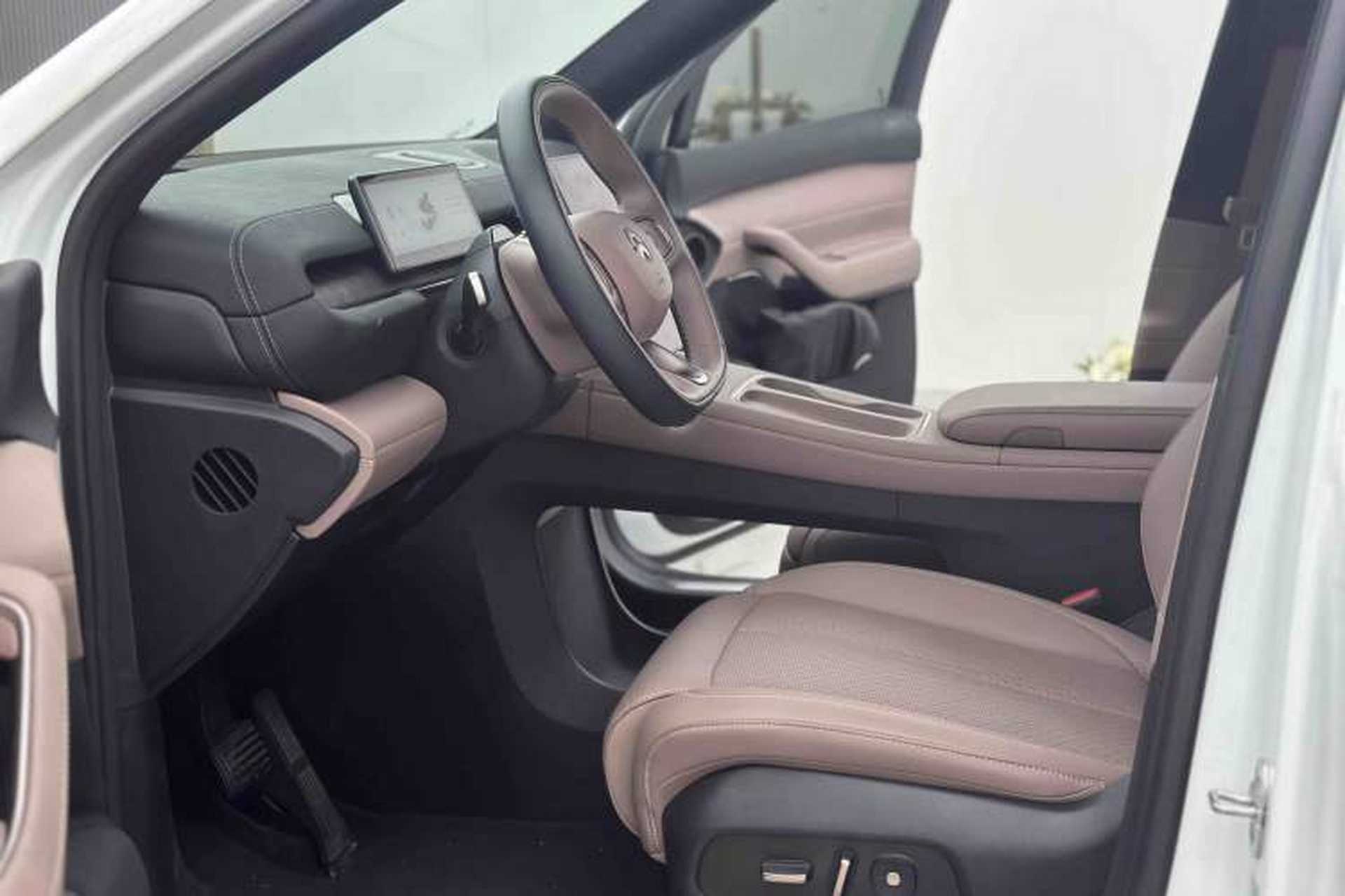 Used Nio EC6 2024 75 kWh Left Front Seat