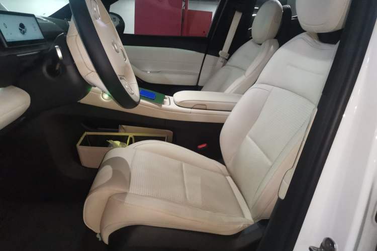 Used Nio EC6 2024 75 kWh Left Front Seat
