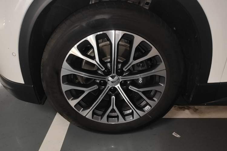 Used Nio EC6 2024 75 kWh Left Front Wheel Hub