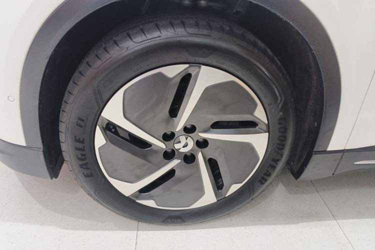 Used Nio EC6 2024 75 kWh Left Front Wheel Hub