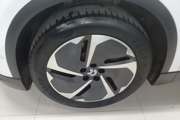 Used Nio EC6 2024 75 kWh Left Front Wheel Hub