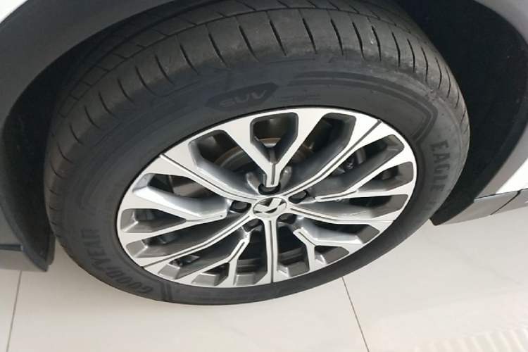 Used Nio EC6 2024 75 kWh Left Front Wheel Hub
