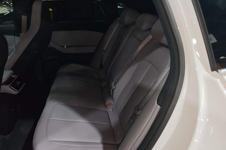 Used Nio EC6 2024 75 kWh Left Rear Seat
