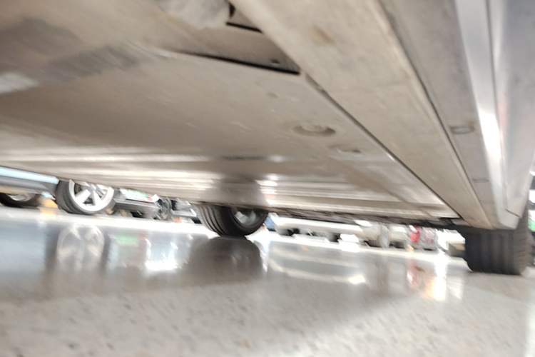 Used Nio EC6 2024 75 kWh Left Side Sill