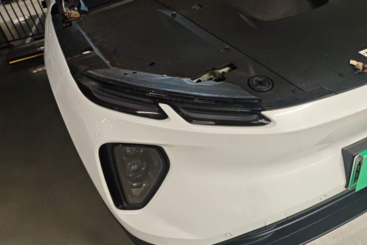 Used Nio EC6 2024 75 kWh Right Front Headlight