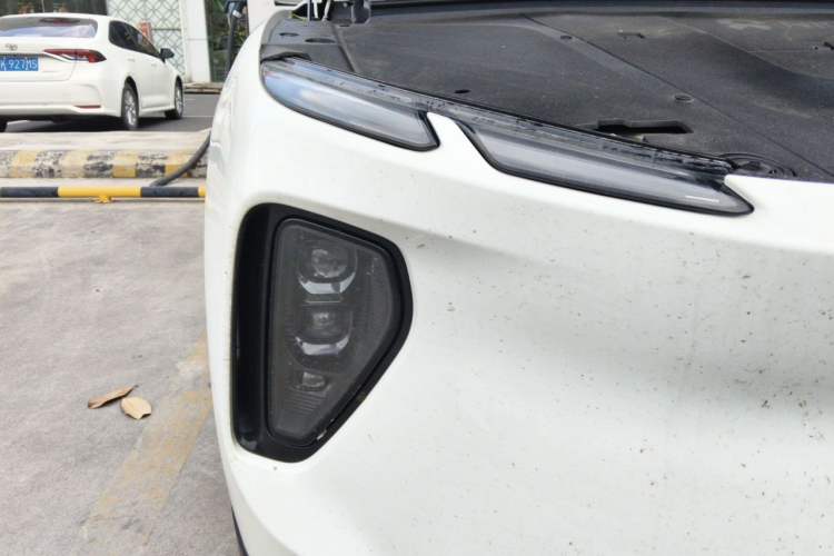 Used Nio EC6 2024 75 kWh Right Front Headlight