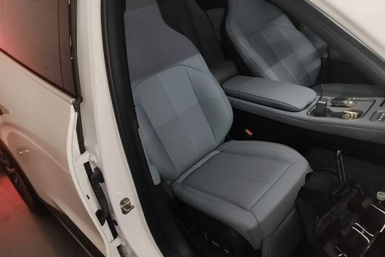 Used Nio EC6 2024 75 kWh Right Front Seat