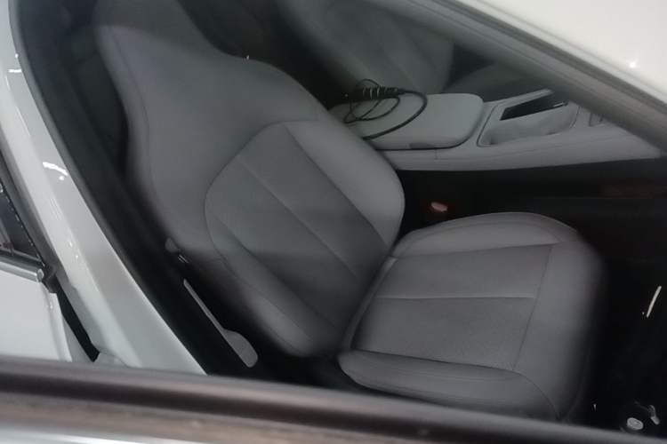 Used Nio EC6 2024 75 kWh Right Front Seat