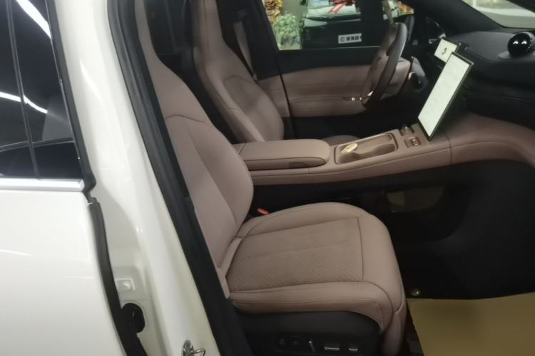 Used Nio EC6 2024 75 kWh Right Front Seat