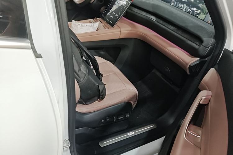 Used Nio EC6 2024 75 kWh Right Front Seat