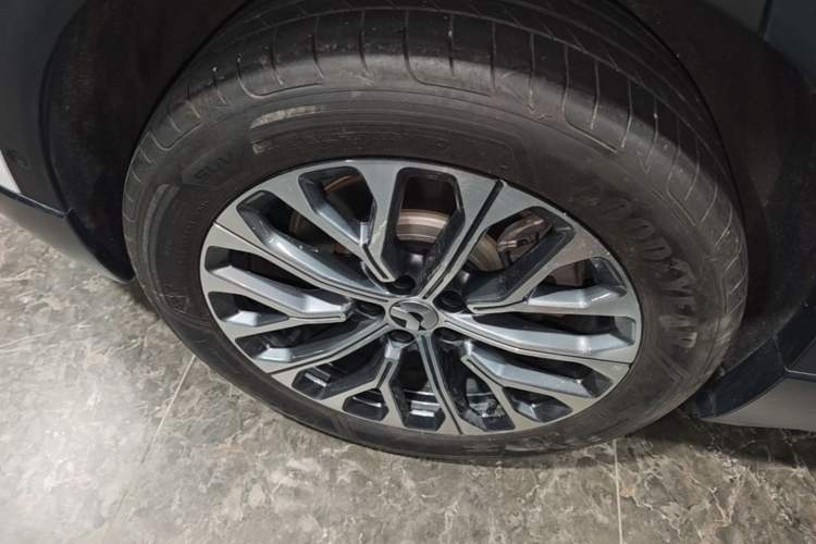 Used Nio EC6 2024 75 kWh Right Rear Wheel Hub