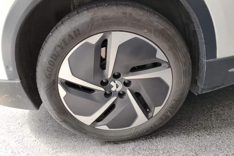 Used Nio EC6 2024 100 kWh Right Rear Wheel Hub